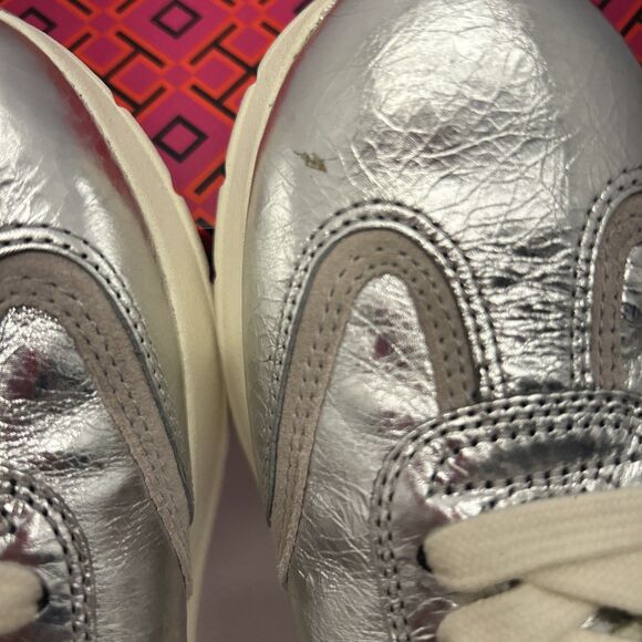 Tory Burch Good Luck Trainer Metallic Silver Leather Womens 5 New in Box - Picture 3 of 11